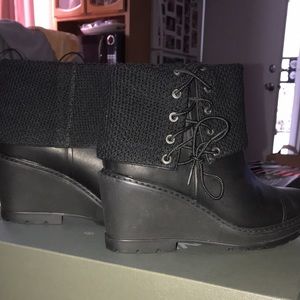 NEW Timberland Black Boots